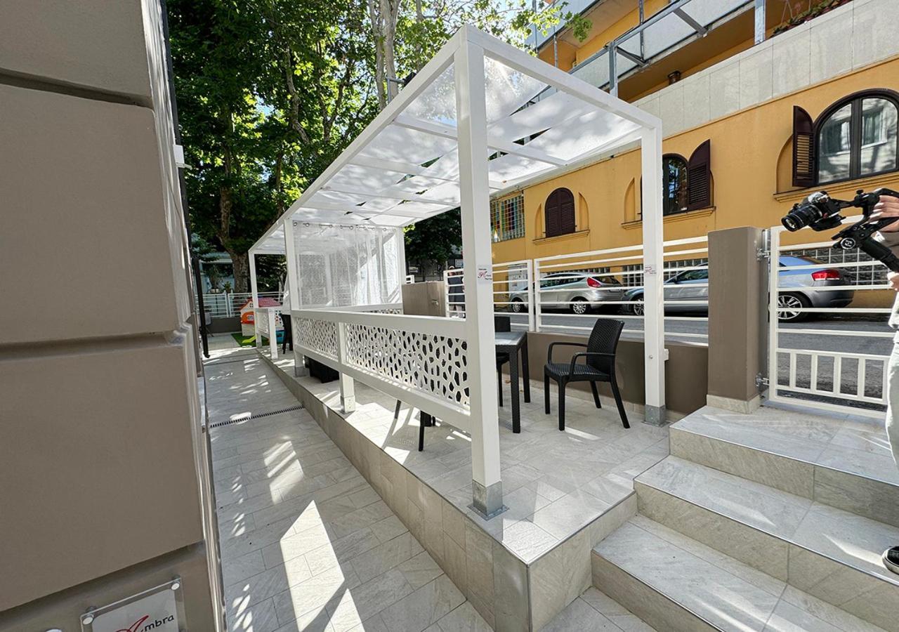 Chiama Hotel Римини Экстерьер фото