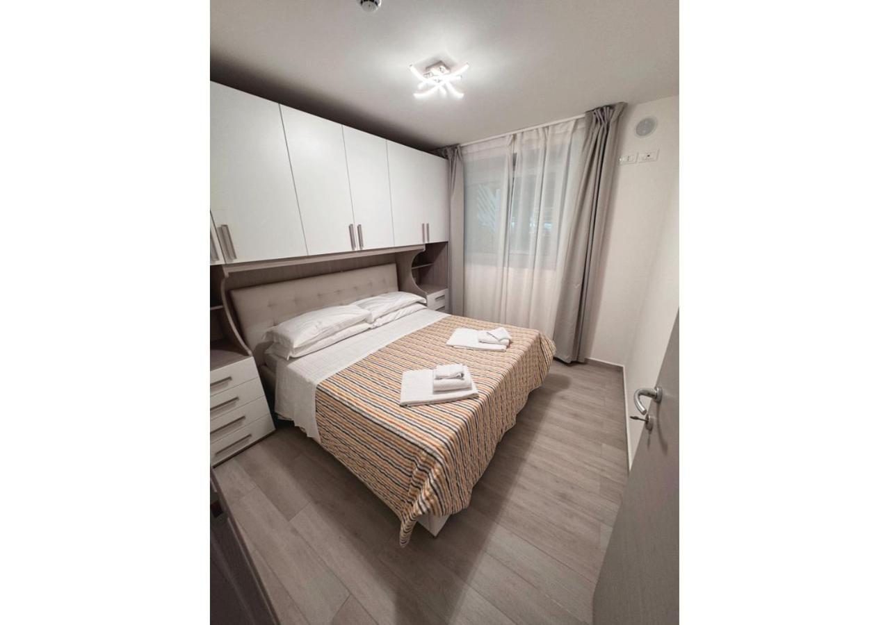 Chiama Hotel Римини Экстерьер фото